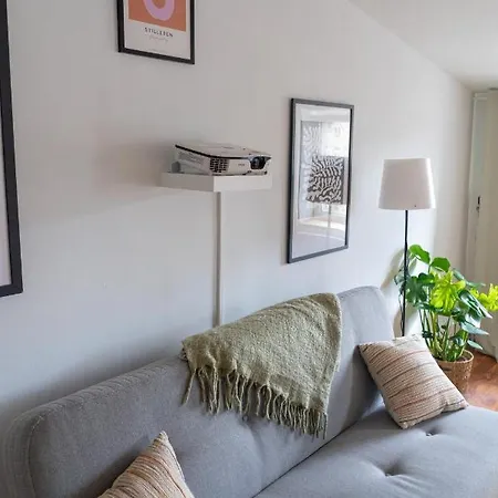 The Good Powisle 3 Bedrooms Apartment *