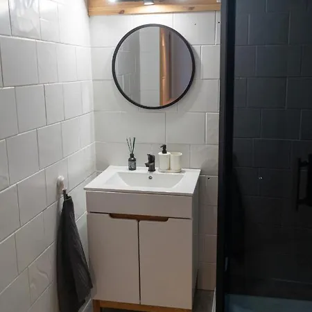 The Good Powisle 3 Bedrooms